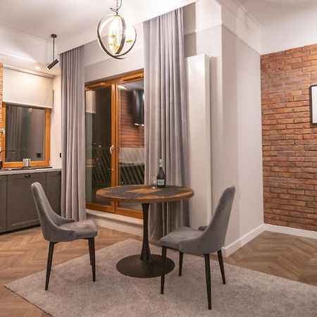 Labo Apartment Metro Mlociny Varsóvia Exterior foto